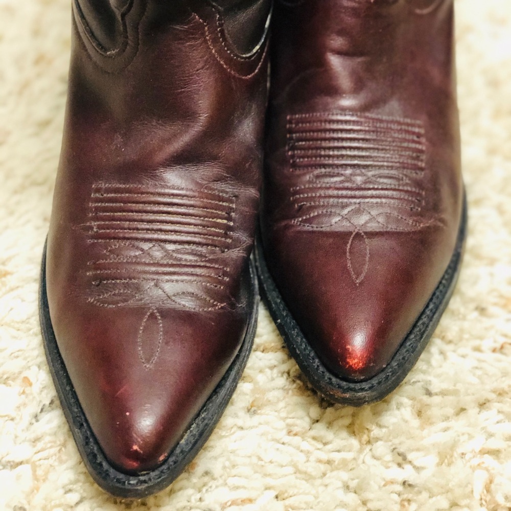VINTAGE TONY LAMA BOOTS 1981